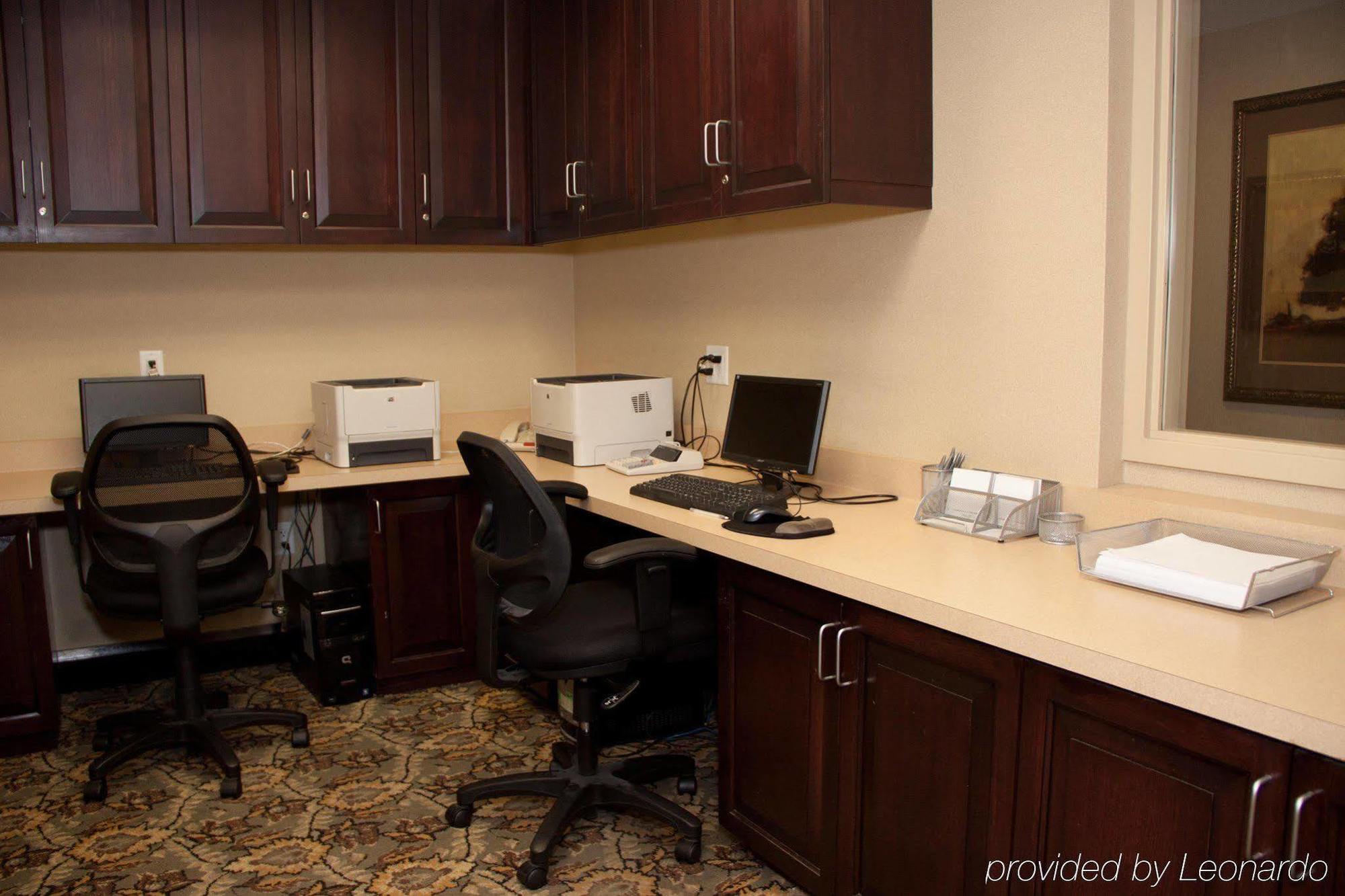 Hampton Inn And Suites Шертц Зручності фото